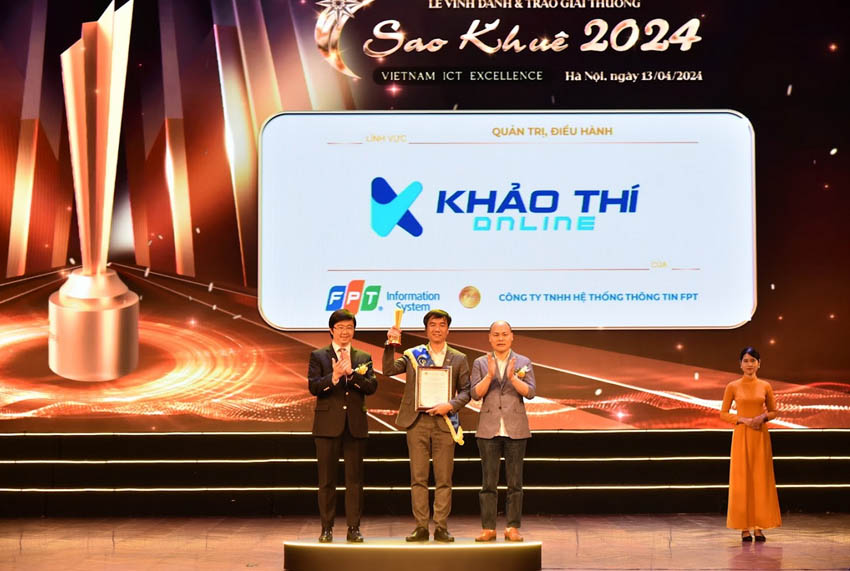 Khaothi.Online nhận được Giải thưởng Sao Khuê tại lĩnh vực Quản trị, Điều hành