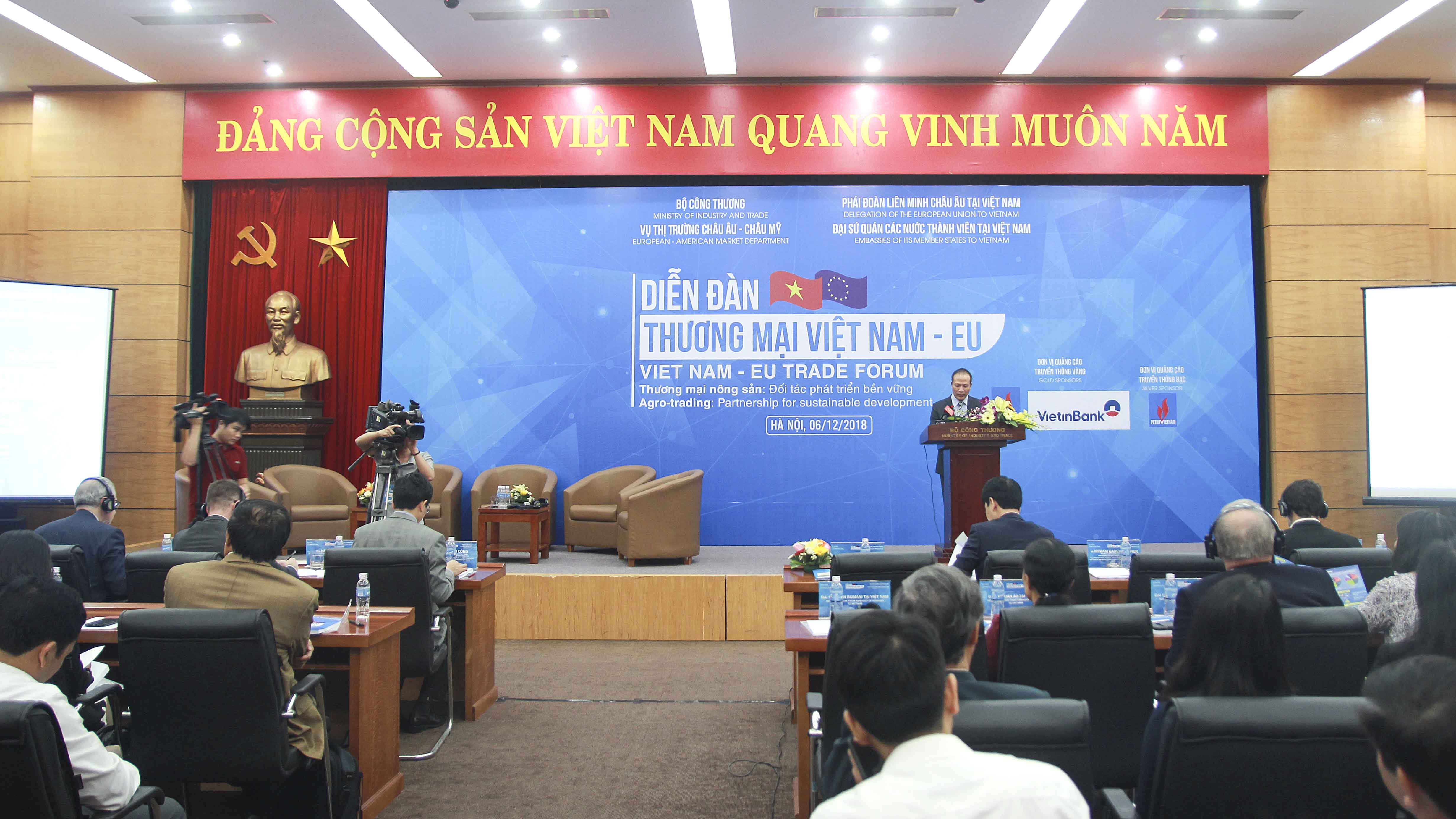 Diễn đàn Thương mại Việt Nam – EU với chủ đề “Thương mại Nông sản Việt Nam – EU: Đối tác phát triển bền vững” tổ chức sáng 6/12/2018 tại Hà Nội.