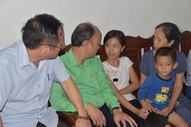 CEO Nguyễn Hồng Phong - người chắp cánh ước mơ cho trẻ mồ côi để các em có thể viết lên câu chuyện tươi sáng của cuộc đời mình
