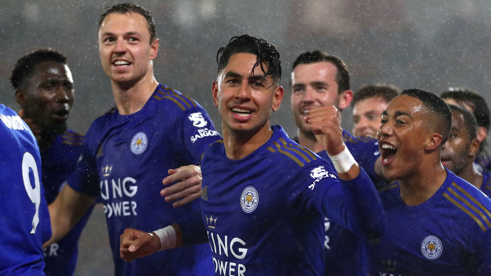 Leicester thắng 9-0