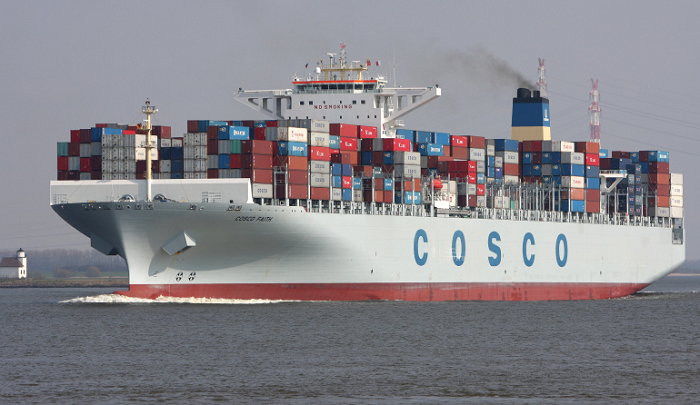 Mỹ cấm vận hãng tàu biển Cosco của Trung Quốc 