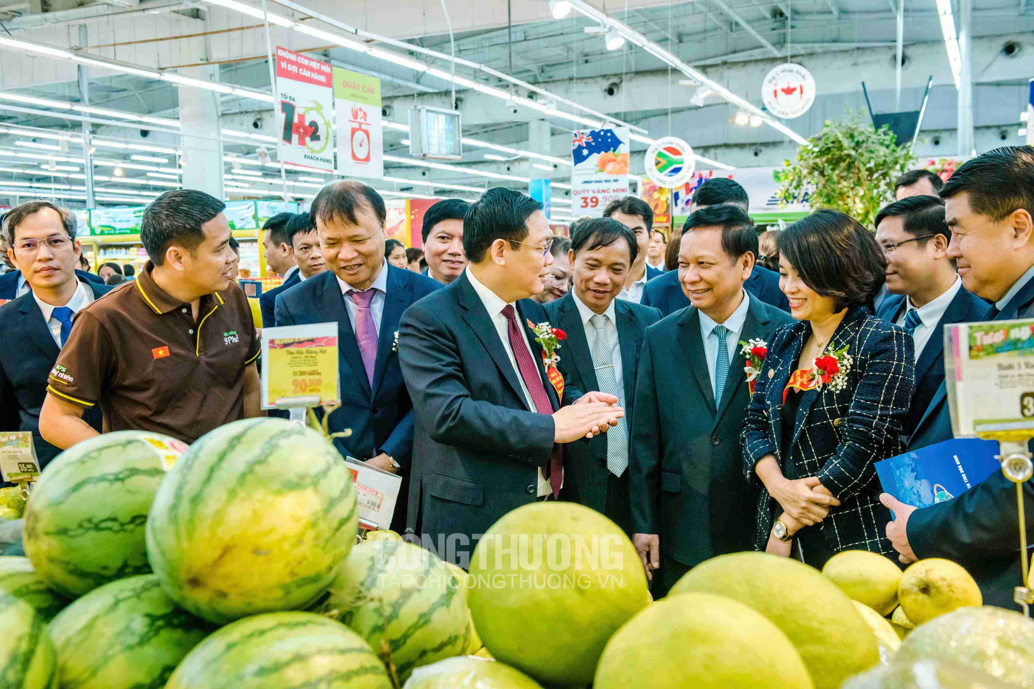 Tuần lễ giới thiệu Sản phẩm cây ăn quả có múi và nông thủy sản an toàn, chất lượng tỉnh Hòa Bình năm 2019