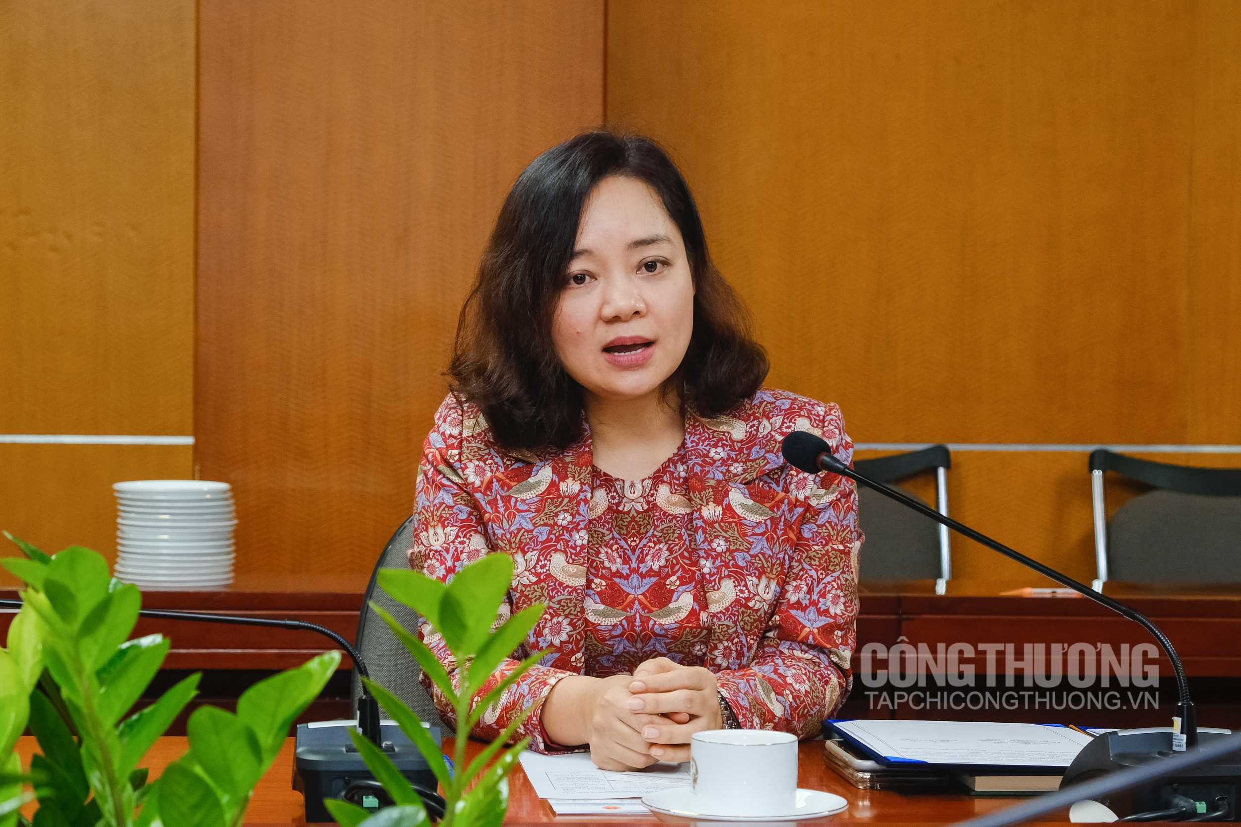 Bà Nguyễn Thị Lâm Giang - Vụ trưởng Vụ Tiết kiệm năng lượng và Phát triển bền vững, Bộ Công Thương