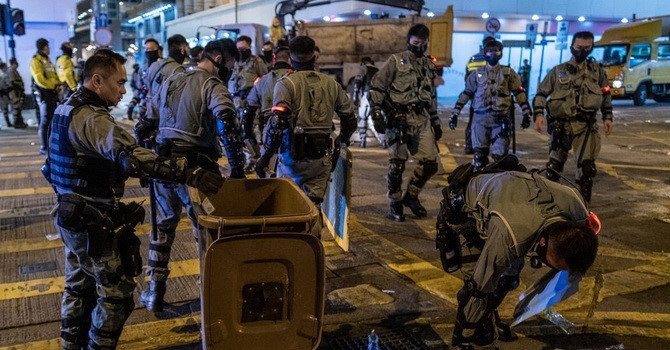 Cảnh sát Hồng Kông nhận thêm 120 triệu USD lương, trợ cấp sau 6 tháng xử lý biểu tình