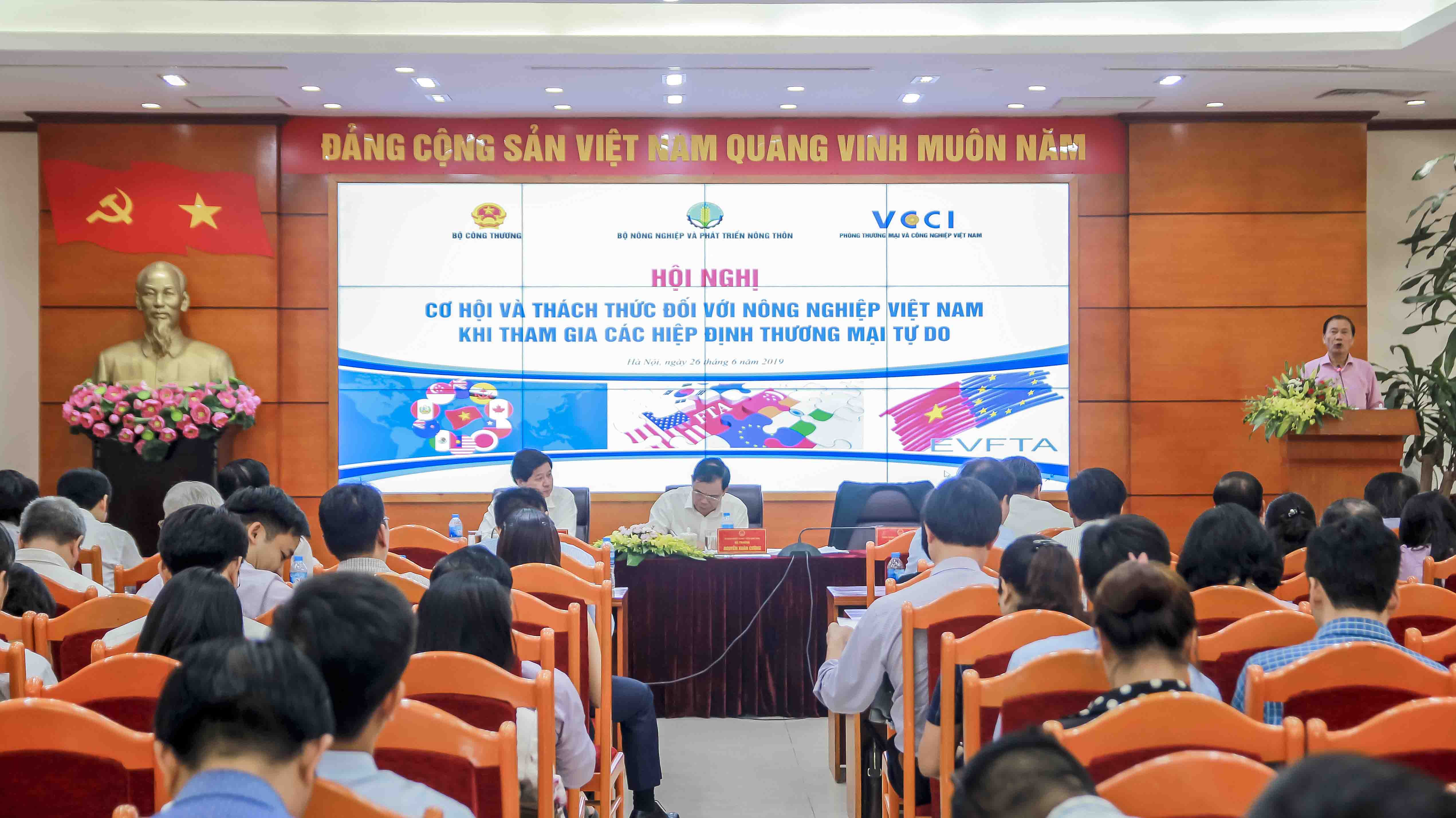 Hội nghị Cơ hội và thách thức đối với nông nghiệp Việt Nam khi tham gia các Hiệp định thương mại tự do
