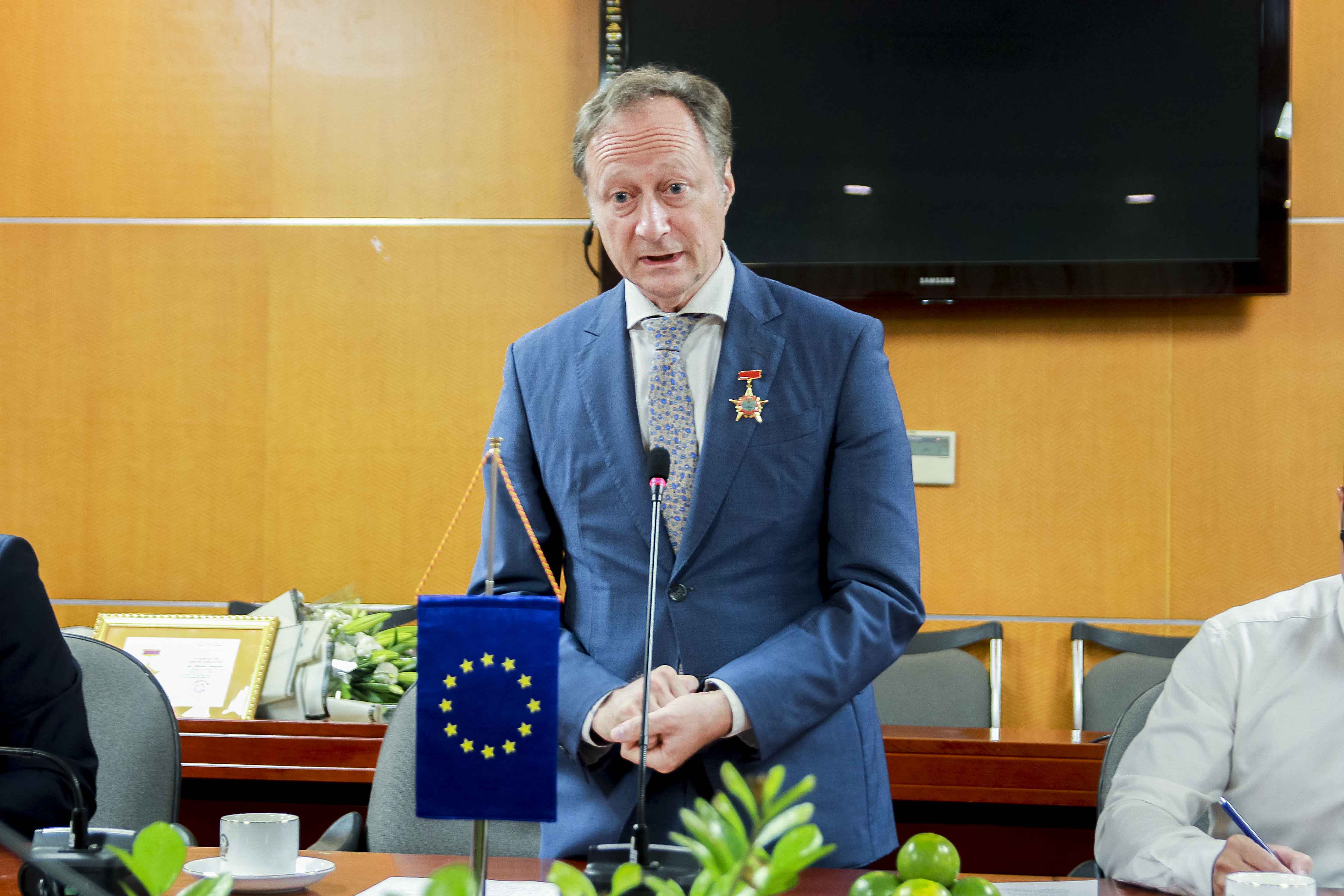 Ông Bruno Angelet, Đại sứ, Trưởng Phái đoàn Liên minh châu Âu (EU) tại Việt Nam