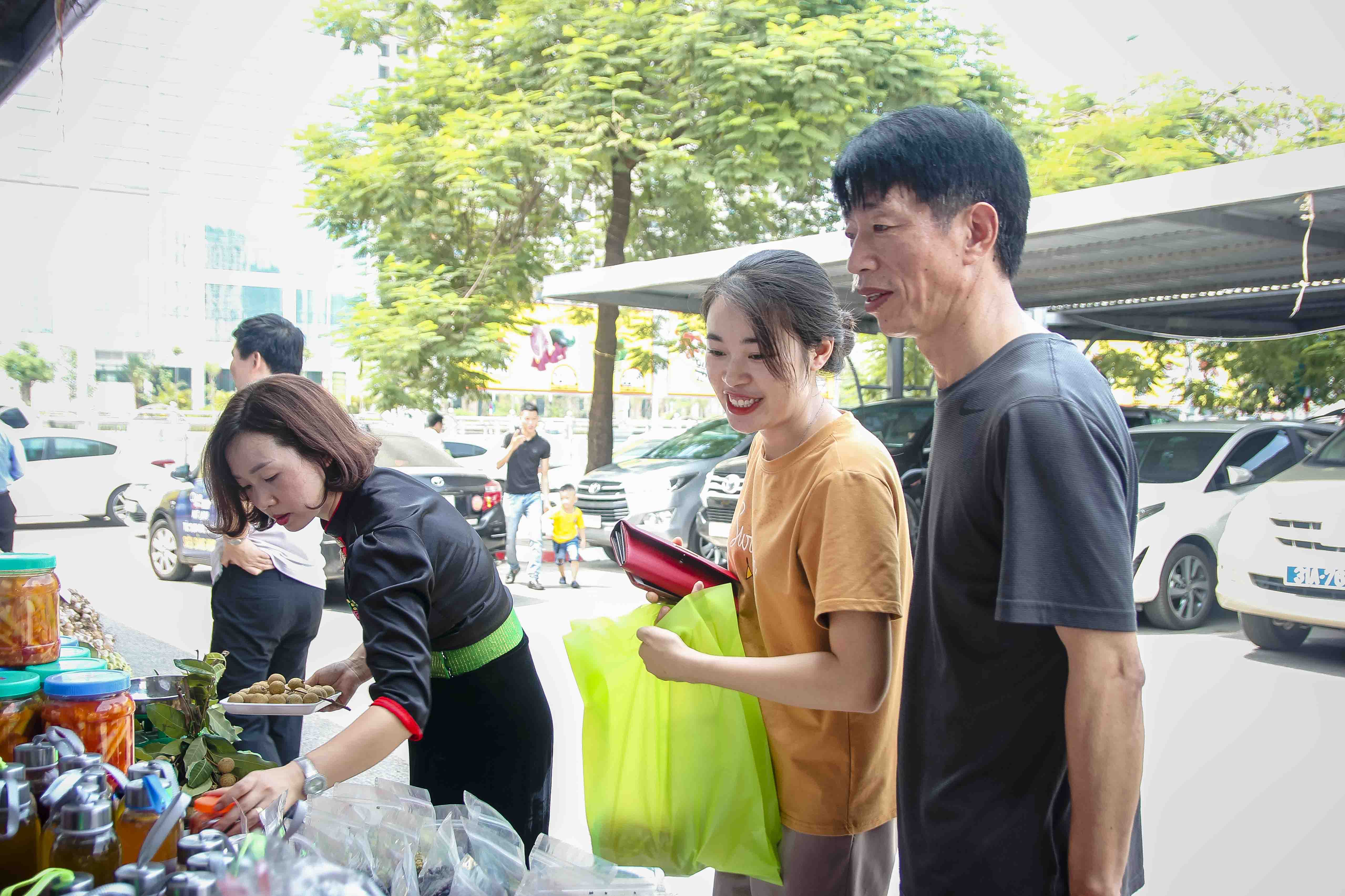 Tuần lễ Nhãn và Nông sản an toàn tỉnh Sơn La năm 2019