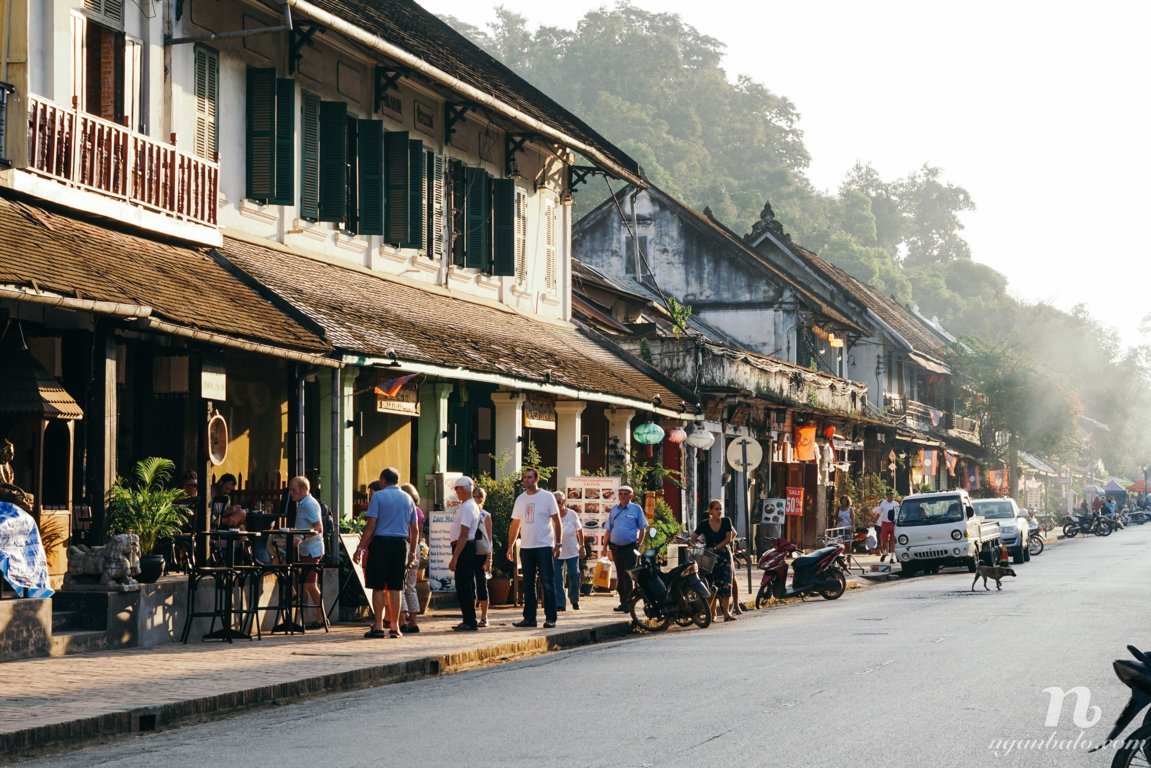 Đường phố Lào