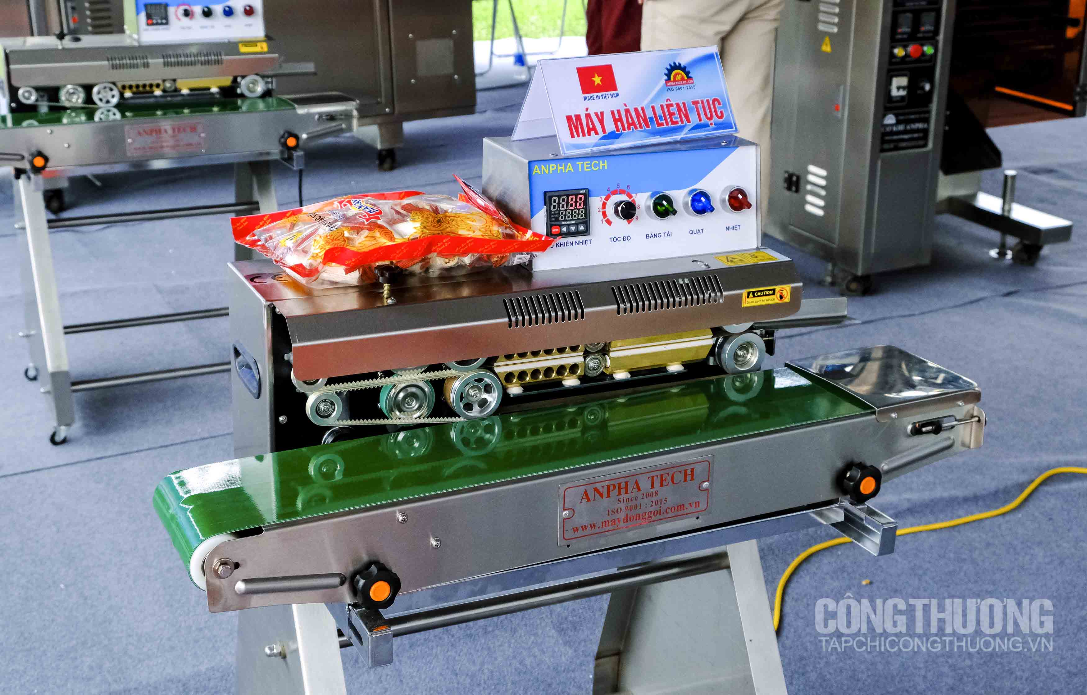 Một số loại máy móc, thiết bị được giới thiệu tại Triển lãm hội chợ hàng công nghiệp nông thôn tiêu biểu năm 2019