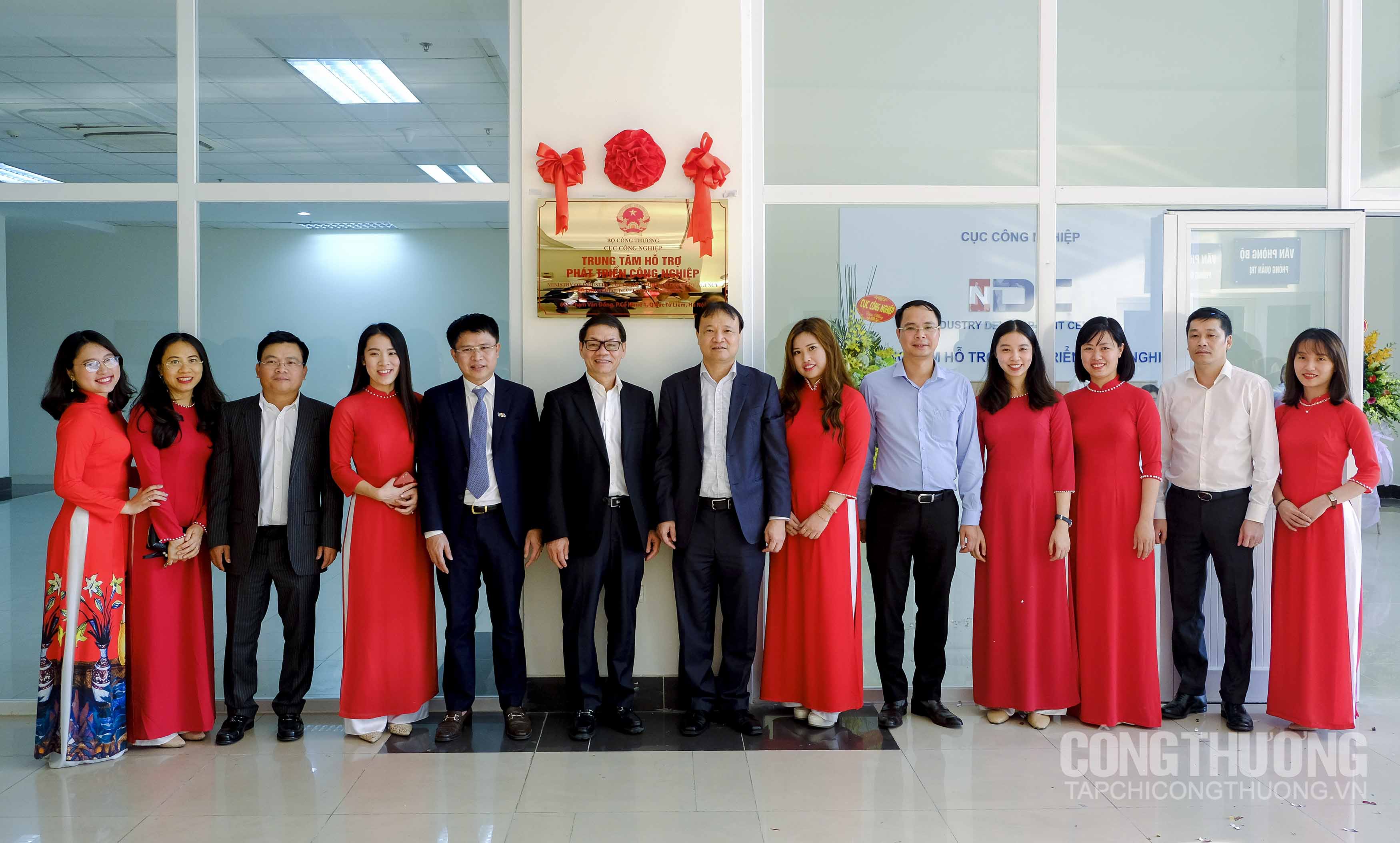 Khai trương Trung tâm hỗ trợ phát triển công nghiệp đầu tiên của Việt Nam