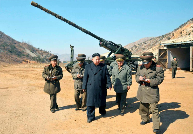 Triều Tiên có lực lượng đặc nhiệm lớn nhất thế giới, với số lượng 200.000 người cả nam và nữ, được đào tạo trong môi trường chiến tranh bất quy ước.