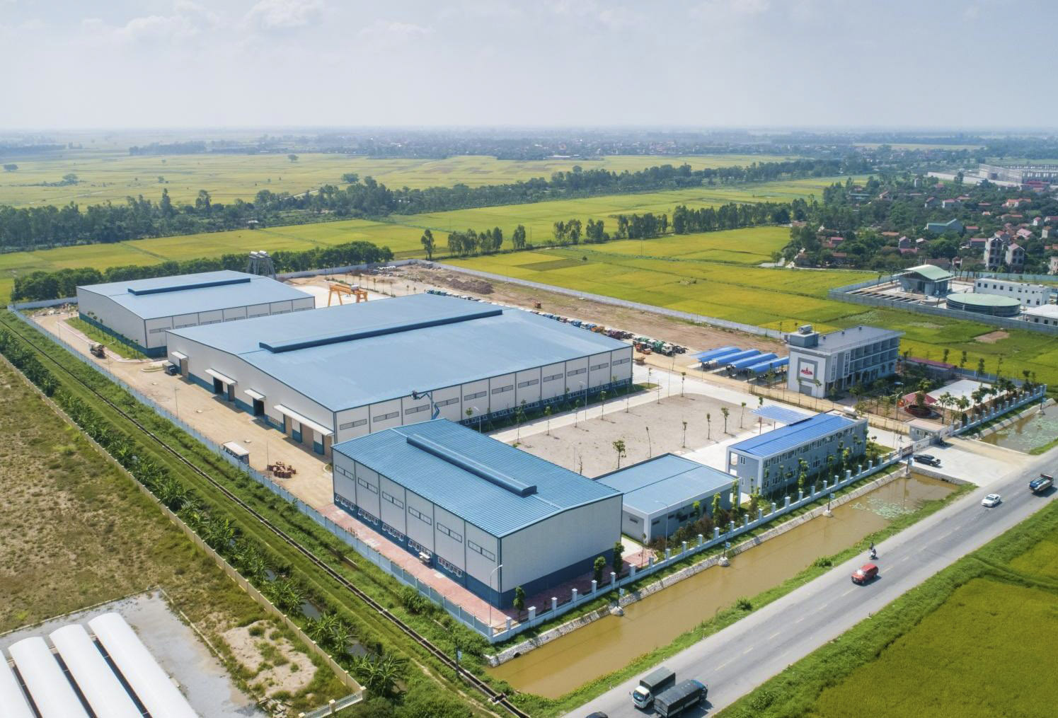 Toàn cảnh nhà máy MAZ Asia tại Hưng Yên
