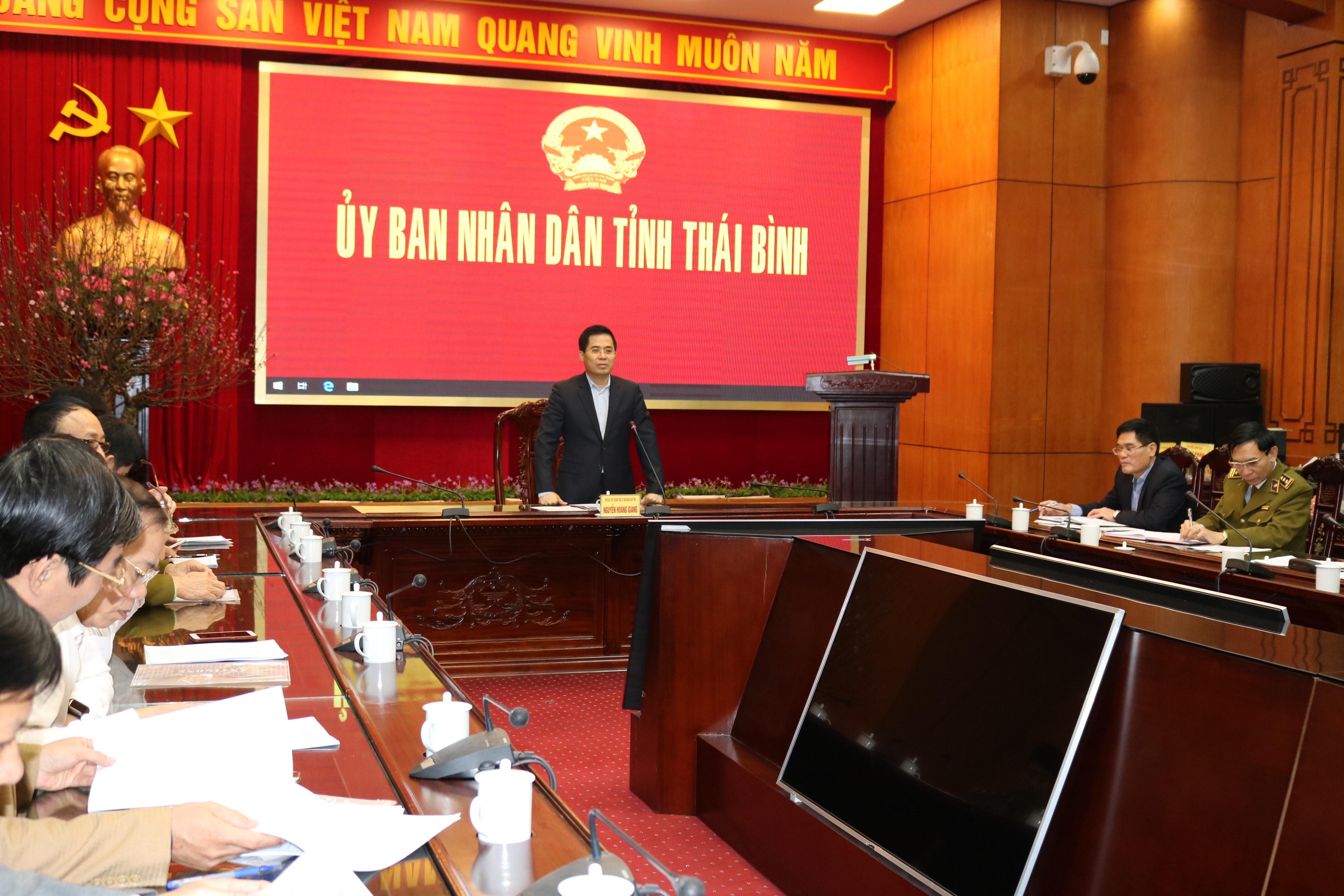 Ông Nguyễn Hoàng Giang – Tỉnh ủy viên, Phó Chủ tịch thường trực UBND tỉnh, Trưởng Ban chỉ đạo 389/ĐP tỉnh phát biểu tại Hội nghị