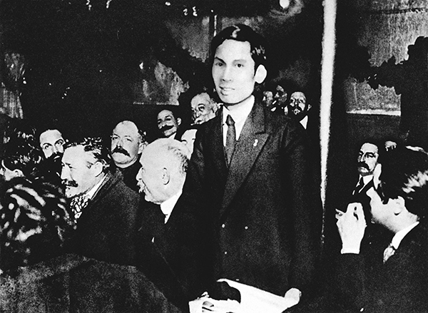 Nguyễn Ái Quốc tại Đại hội Đảng Xã hội Pháp năm 1920