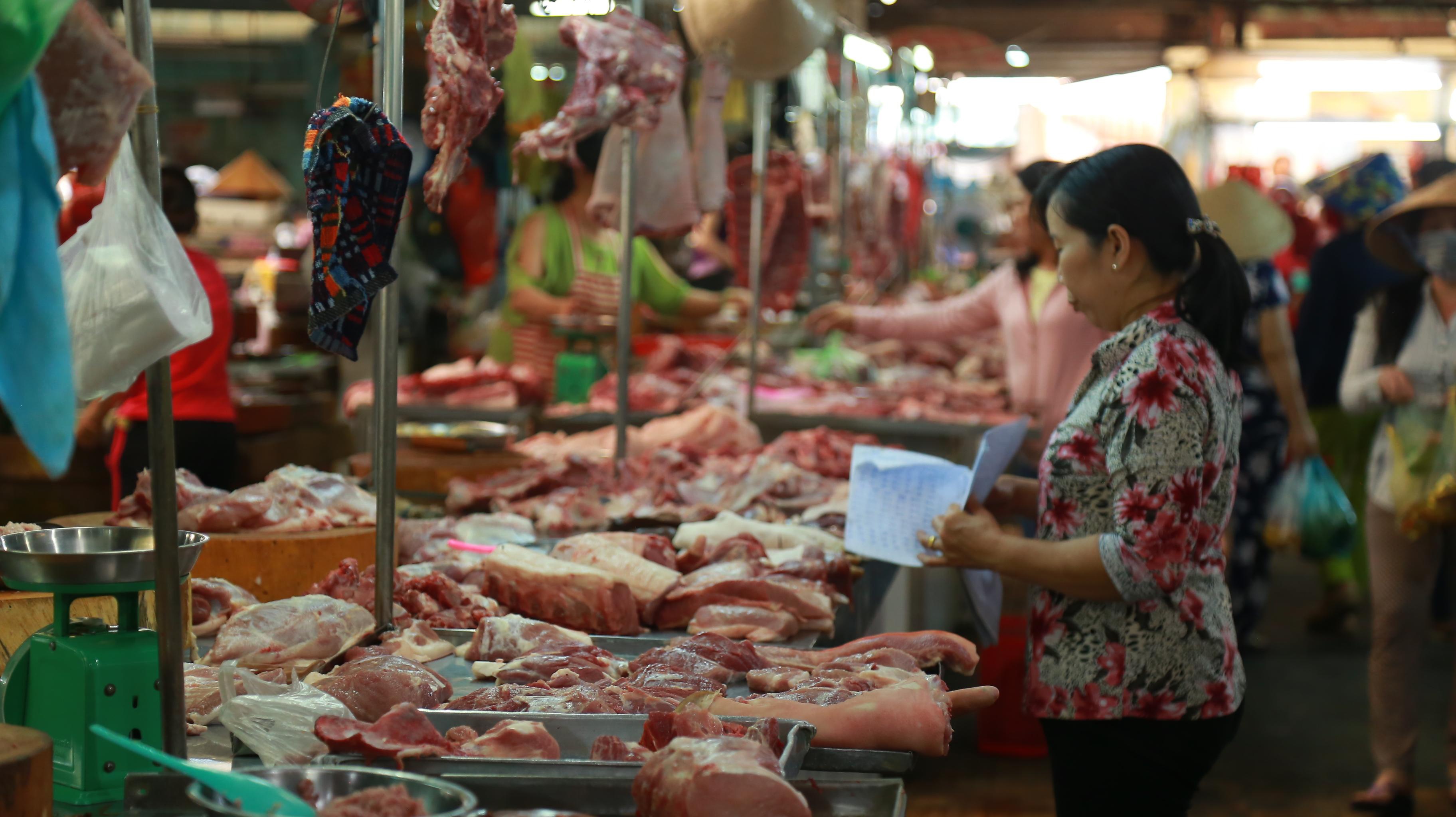 giá thịt lợn