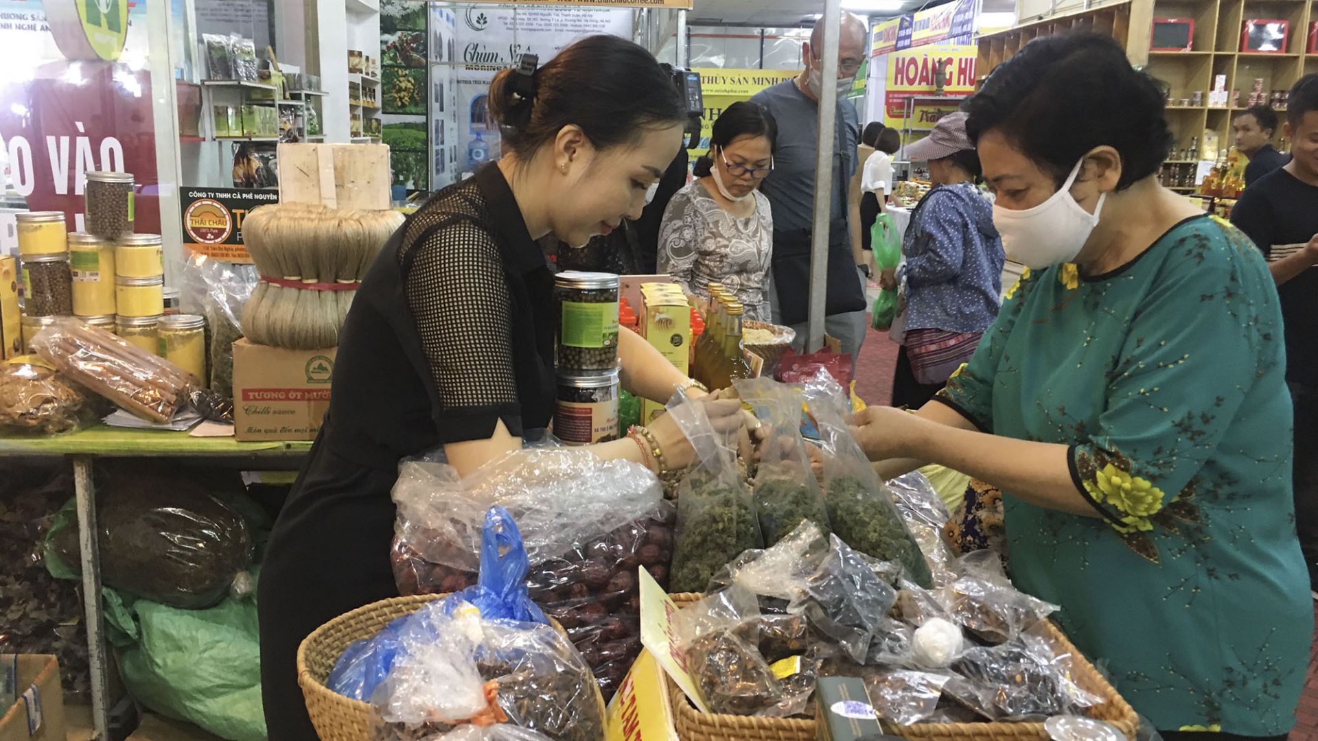 Kết nối cung cầu hàng Việt Nam tại thị trường trong nước