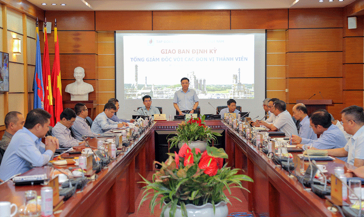Ngày 7/10/2020, Tổng giám đốc PVN Lê Mạnh Hùng đã chủ trì cuộc họp trực tuyến về tình hình sản xuất, kinh doanh tháng 9 và 9 tháng đầu năm 2020