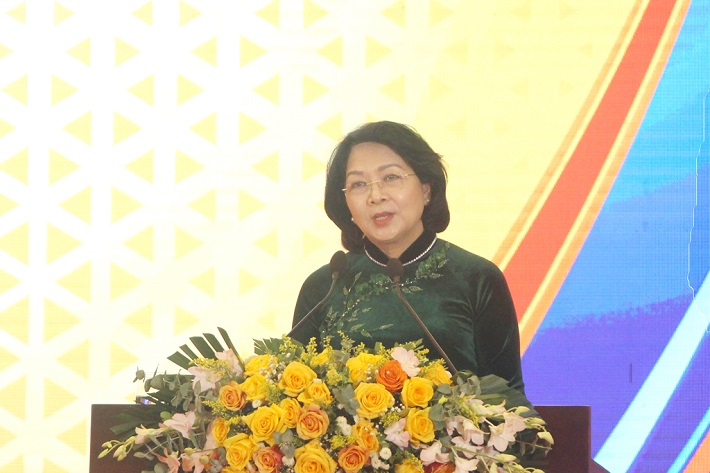 Đồng chí Đặng Thị Ngọc Thịnh, Phó Chủ tịch nước, phát biểu tại Đại hội.