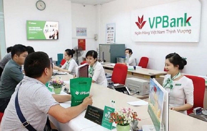 VPBank luôn chú trọng phát triển, đẩy mạnh nền tảng ngân hàng số trở thành kênh giao dịch quan trọng, trong đó tiêu biểu là cung cấp các sản phẩm, dịch vụ trực tuyến
