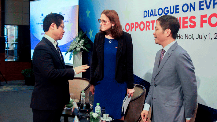 1/7/2019, Bộ Công Thương đã phối hợp cùng Phái đoàn Liên minh châu Âu tại Việt Nam và Phòng Thương mại và Công nghiệp Việt Nam (VCCI) tổ chức buổi “Đối thoại về Hiệp định Thương mại tự do và Hiệp định Bảo hộ đầu tư giữa Việt Nam và Liên minh Châu Âu: Cơ hội cho doanh nghiệp”.