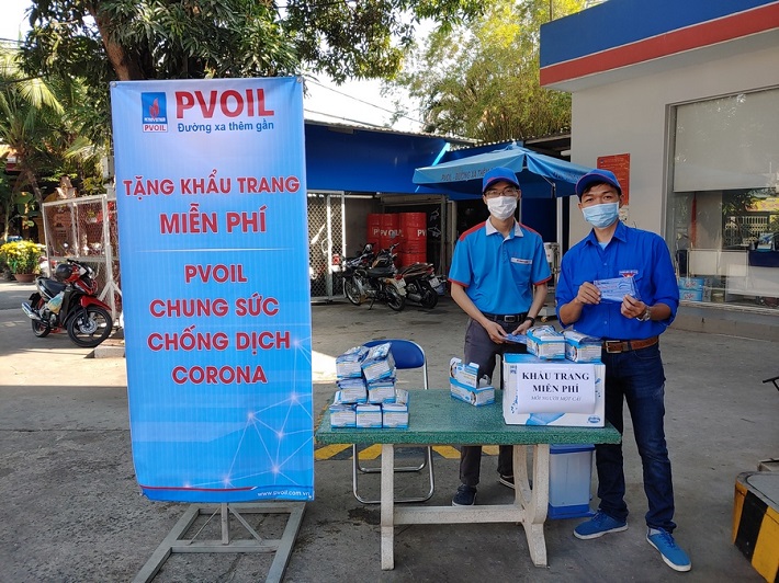 PVOIL chuẩn bị số lượng lớn khẩu trang y tế để phát tặng miễn phí cho người dân