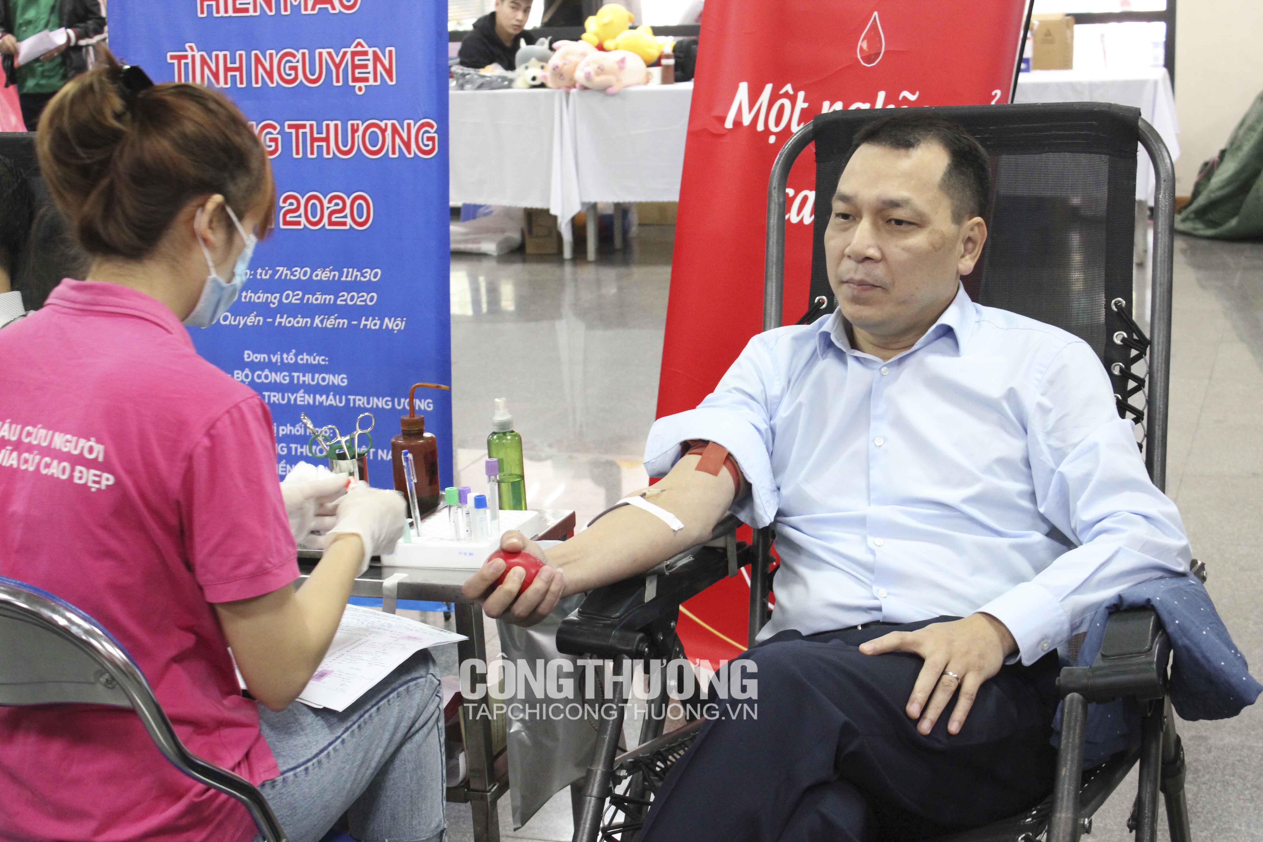 Ngày hội hiến máu tình nguyện Bộ Công Thương năm 2020