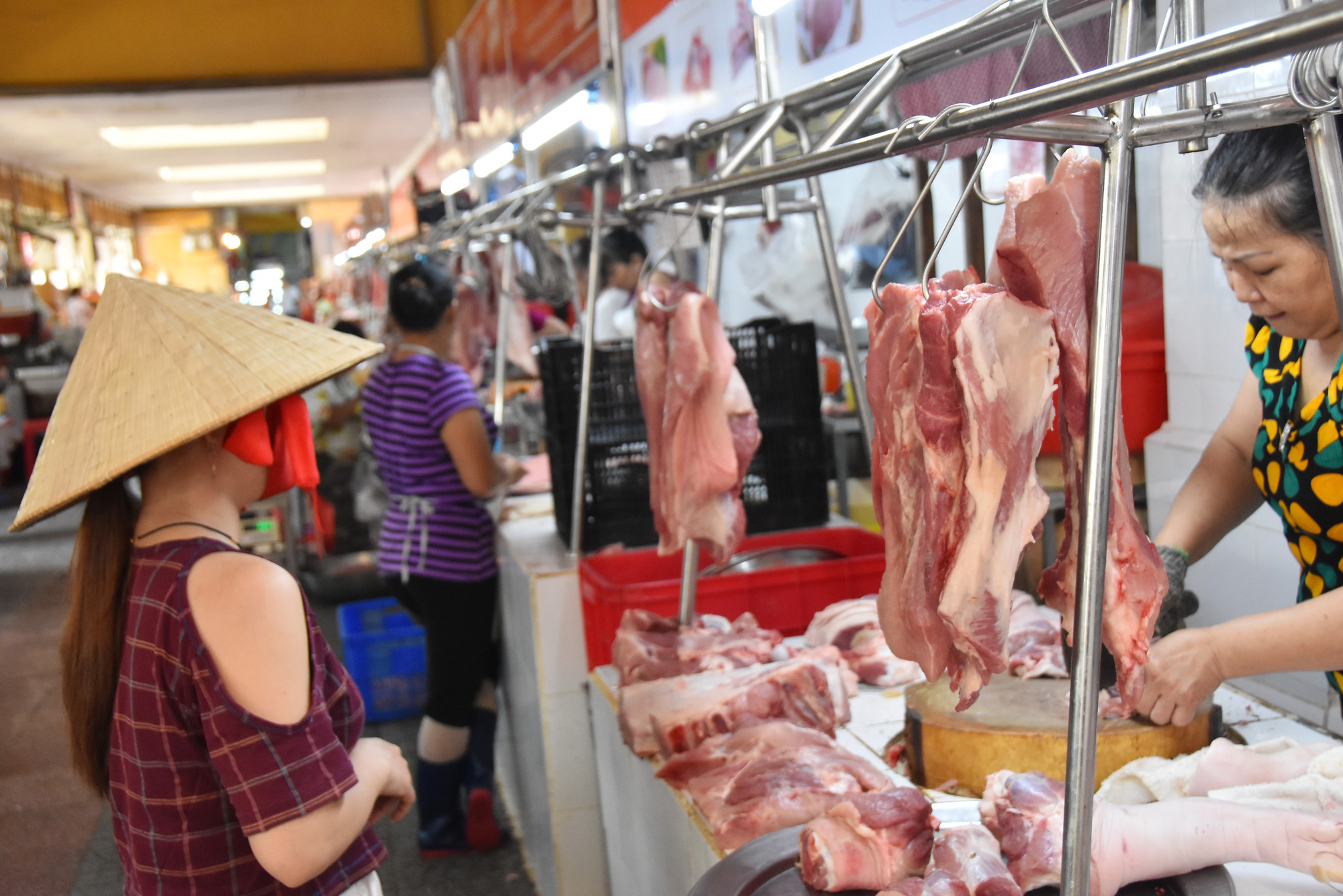 giảm giá thịt lợn