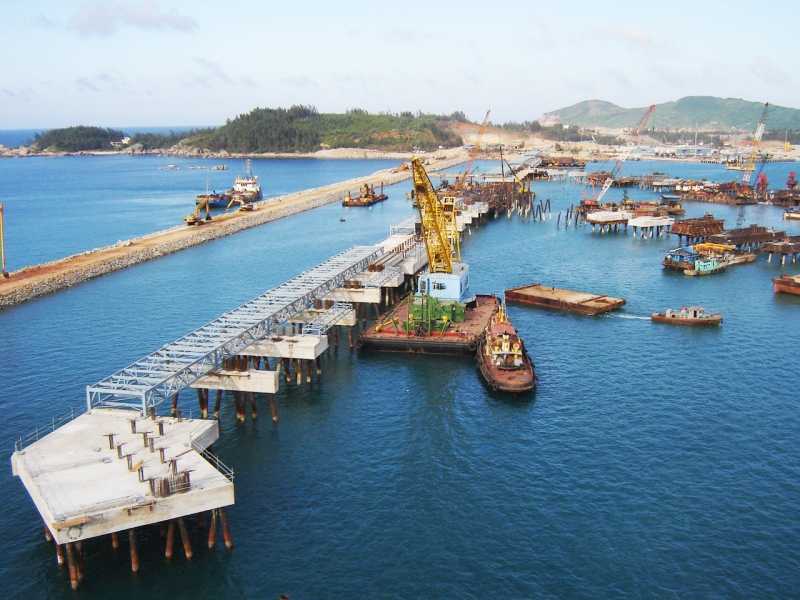 phát triển hệ thống cảng biển theo quy hoạch tổng thể và thống nhất trên quy mô cả nước