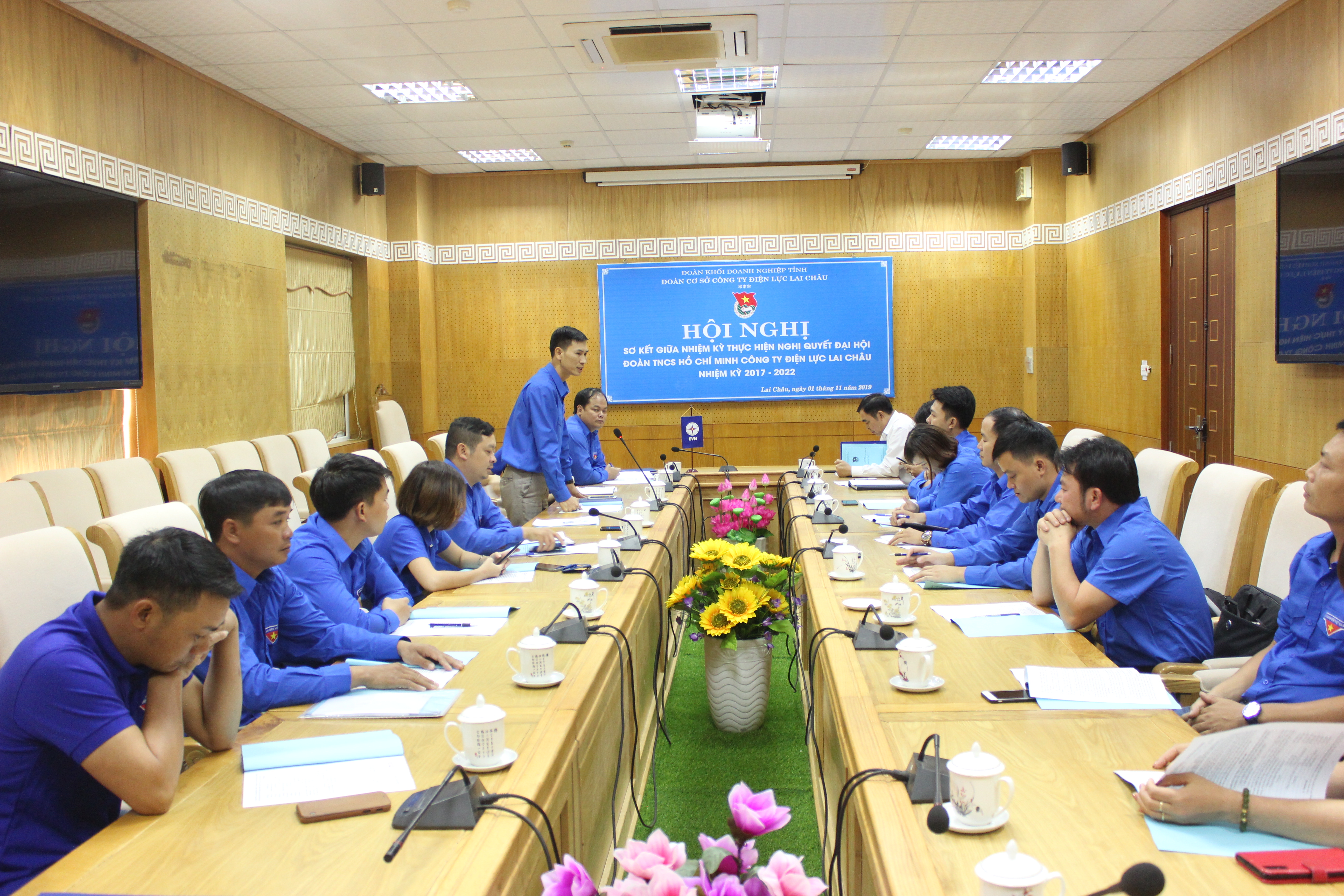 Đoàn cơ sở Công ty Điện lực Lai Châu tổ chức Hội nghị sơ kết giữa nhiệm kỳ