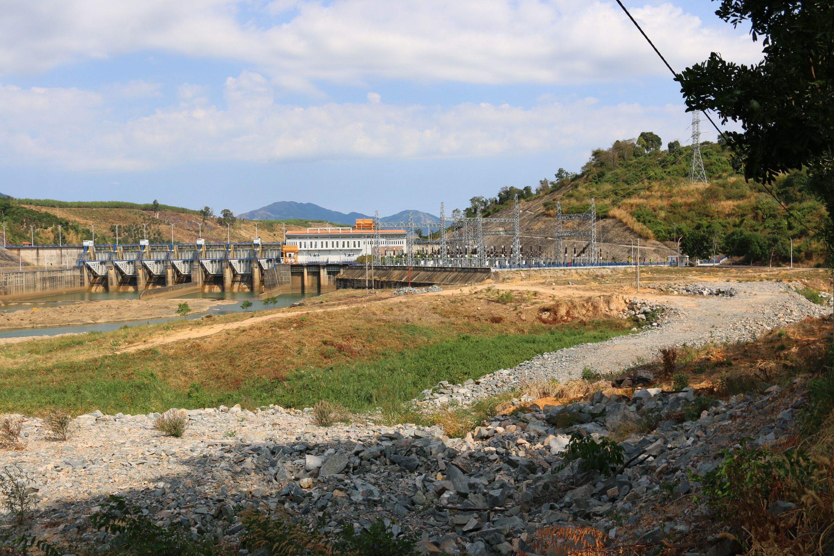 Nhà máy thủy điện Sê San 3A những tháng đầu năm 2020