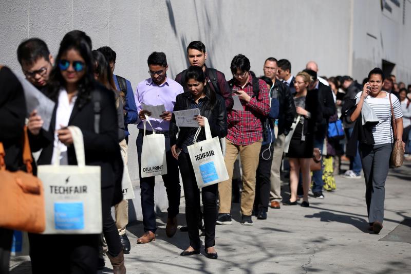 Số người nộp đơn thất nghiệp tại Mỹ tăng kỷ lục 