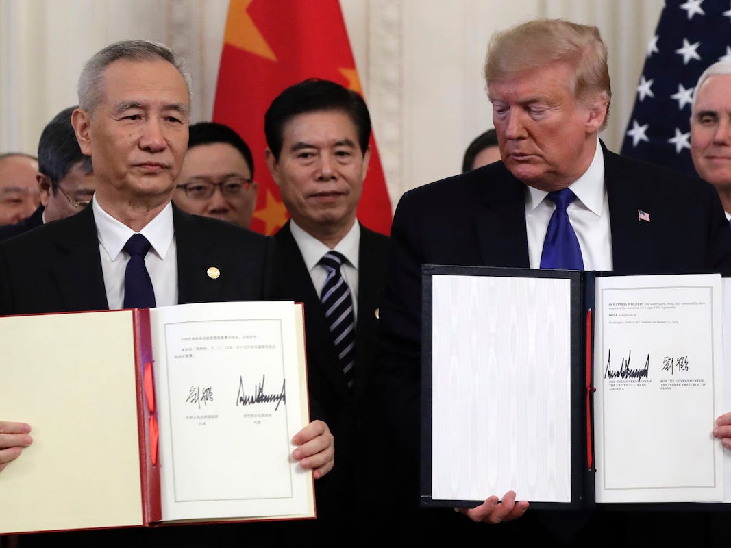 Tổng thống Donald Trump ký thoả thuận thương mại giai đoạn 1 với Trung Quốc