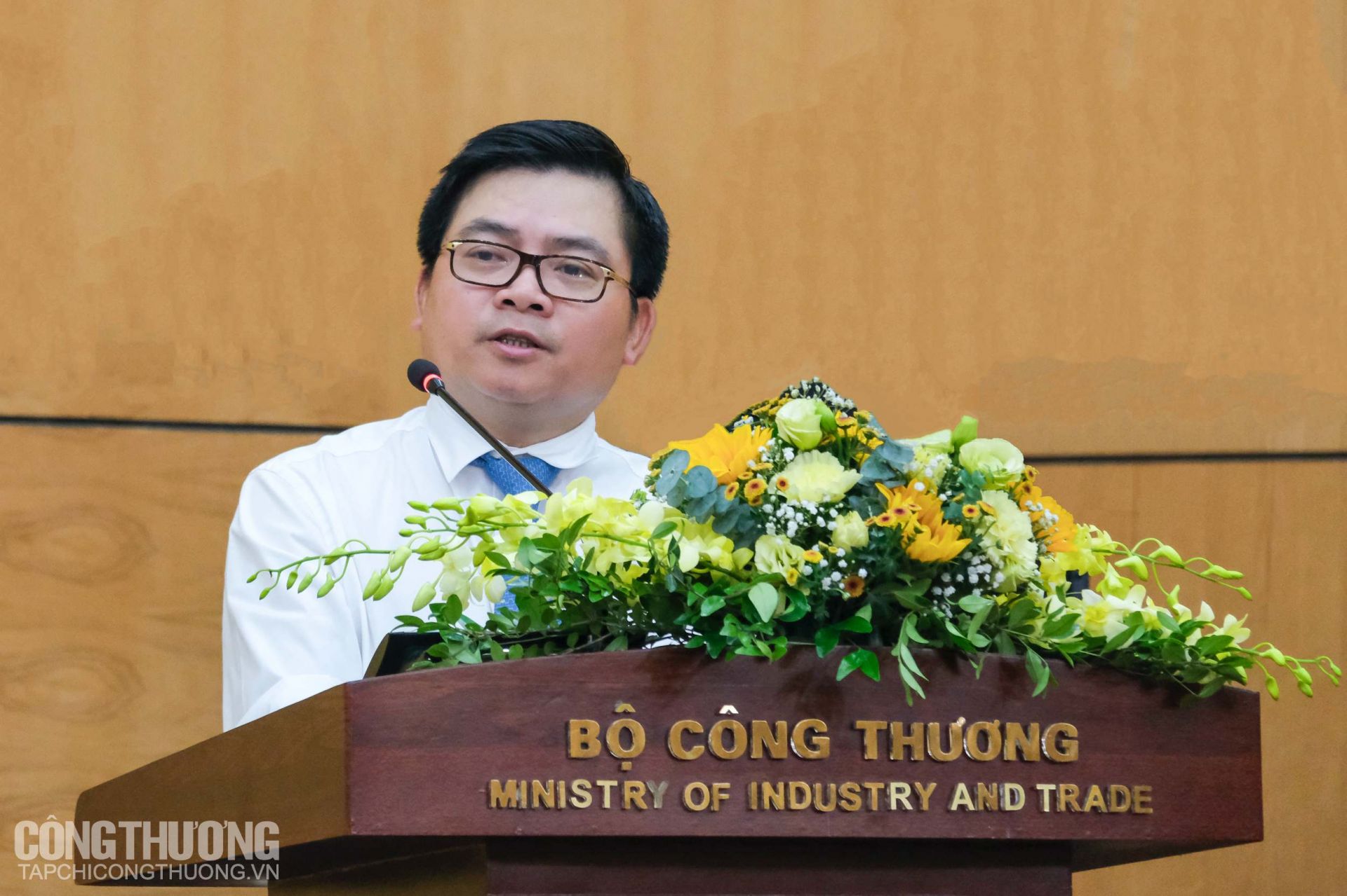 Đồng chí Trương Thanh Hoài - Bí thư Đảng uỷ, Cục trưởng Cục Công nghiệp phát biểu khai mạc Đại hội