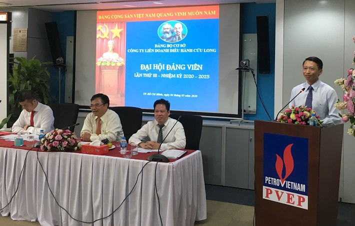 Đồng chí Trần Hồng Nam – Phó Bí thư Đảng ủy, Chủ tịch HĐTV PVEP phát biểu chỉ đạo tại Đại hội