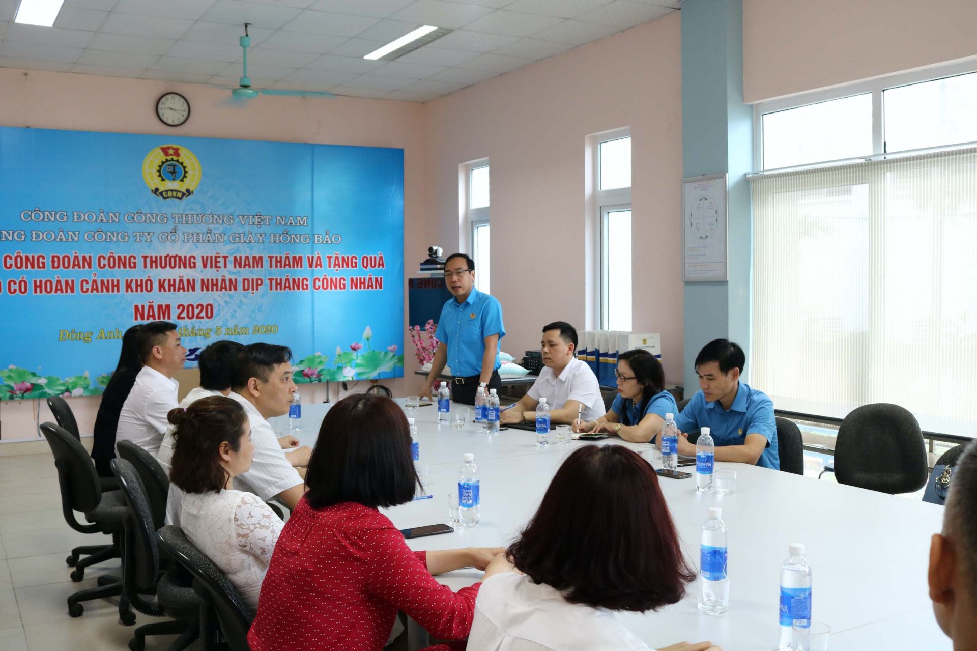 Đoàn công tác Công đoàn Công Thương Việt Nam làm việc tại Công ty CP Giày Hồng Bảo