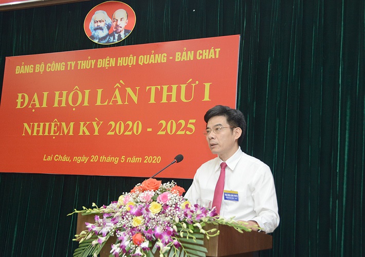 Phó Bí thư Thường trực Đảng ủy EVN Nguyễn Hữu Tuấn phát biểu chỉ đạo tại Đại hội