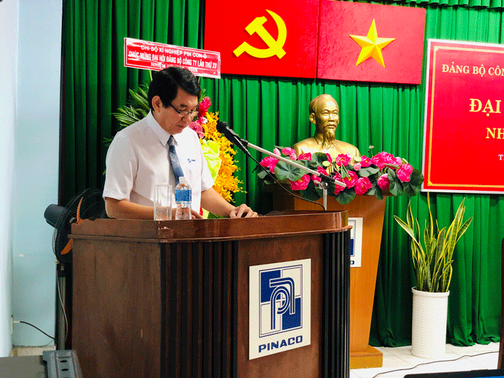 Tổng Giám Đốc Công ty - Ông Lê Văn Năm phát biểu tại Đại hội Đảng bộ lần thứ 15 nhiệm kỳ 2020- 2025.