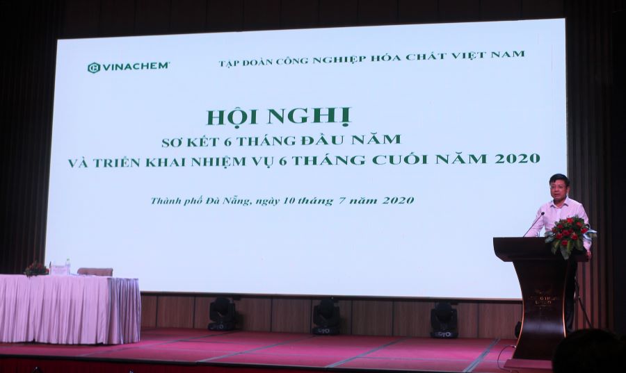 Ông Hồ Sỹ Hùng, Phó Chủ tịch Ủy Ban Quản lý vốn Nhà nước tại doanh nghiệp phát biểu tại Hội nghị