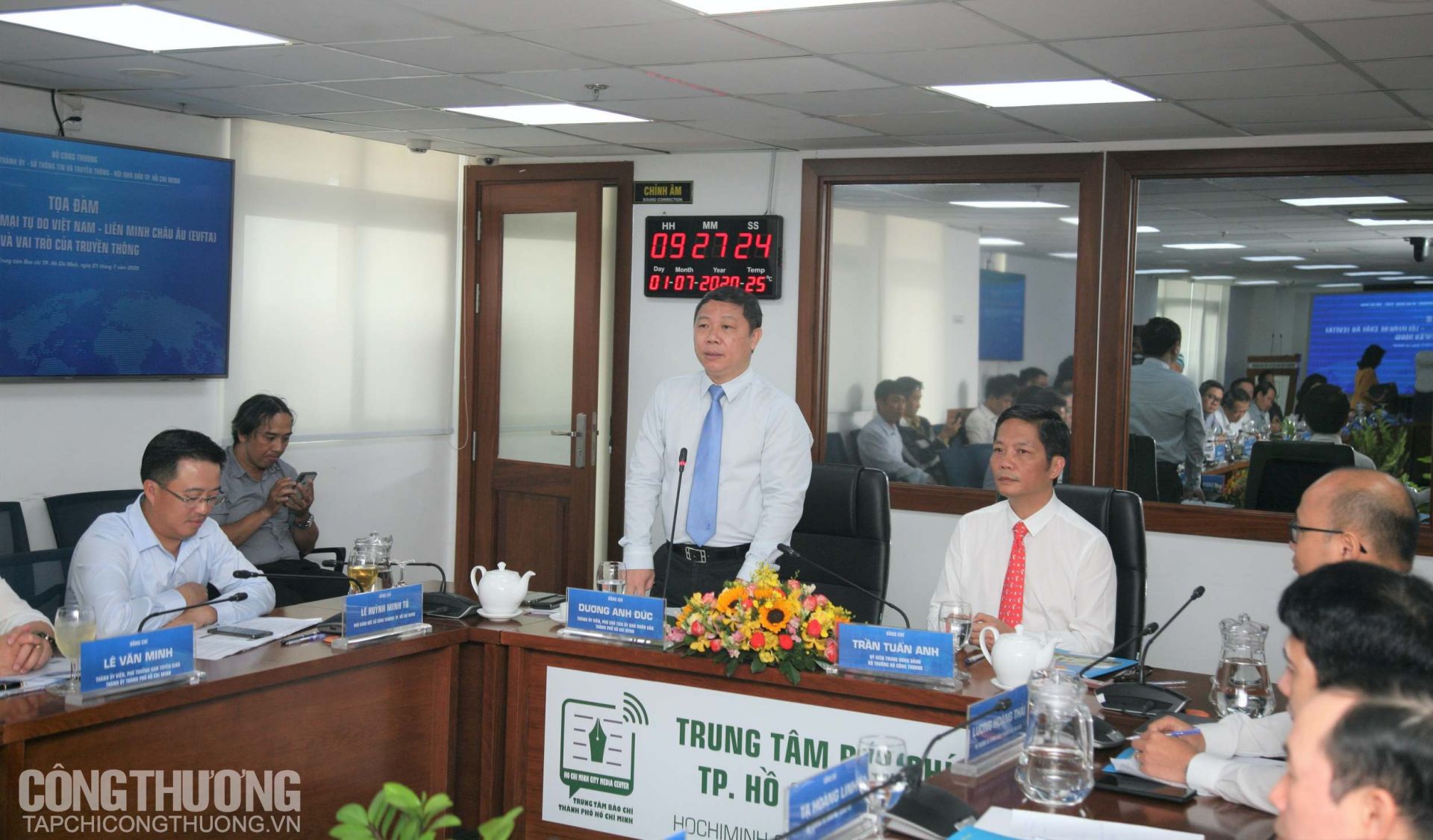 Ông Dương Anh Đức - Phó Chủ tịch UBND TP. Hồ Chí Minh Phát biểu tại buổi tọa đàm