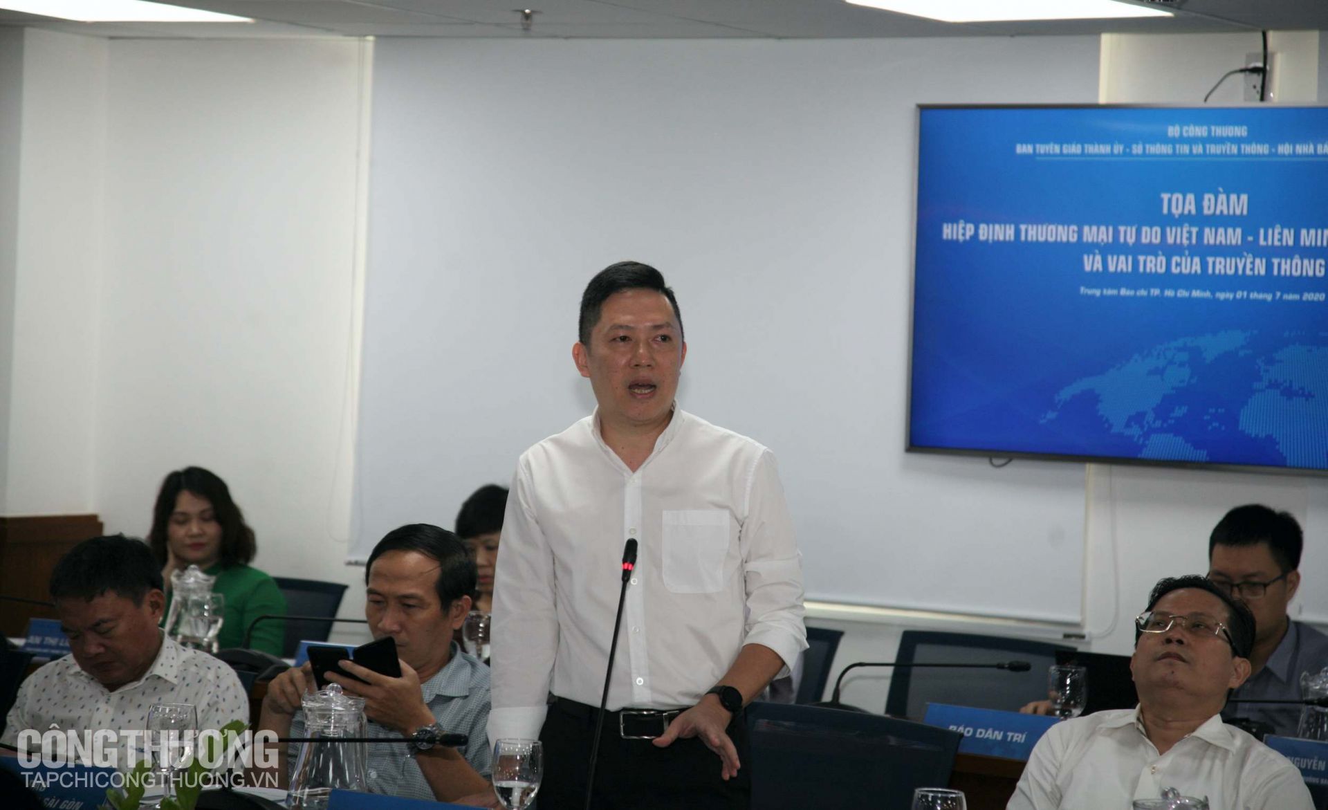 Ông Phan Chiến Thắng - Phó Tổng Biên Tập Thời Báo Kinh Tế Sài Gòn đề xuất các vấn đề mở rộng kênh tương tác với doanh nghiệp