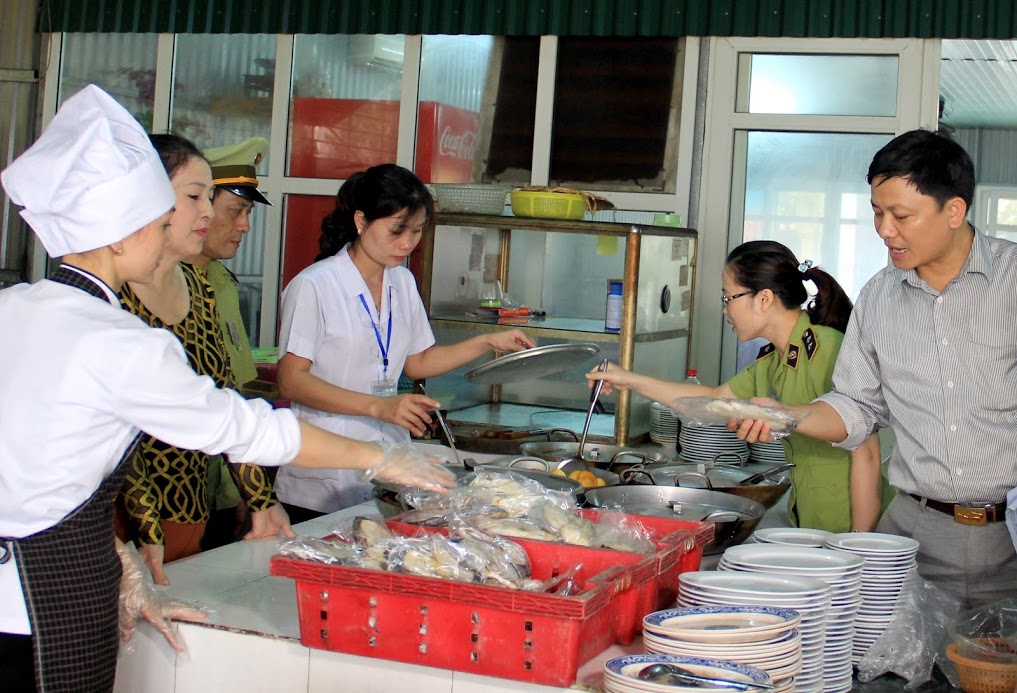 Ngành Công Thương tại các địa phương tăng cường kiểm tra công tác đảm bảo an toàn thực phẩm