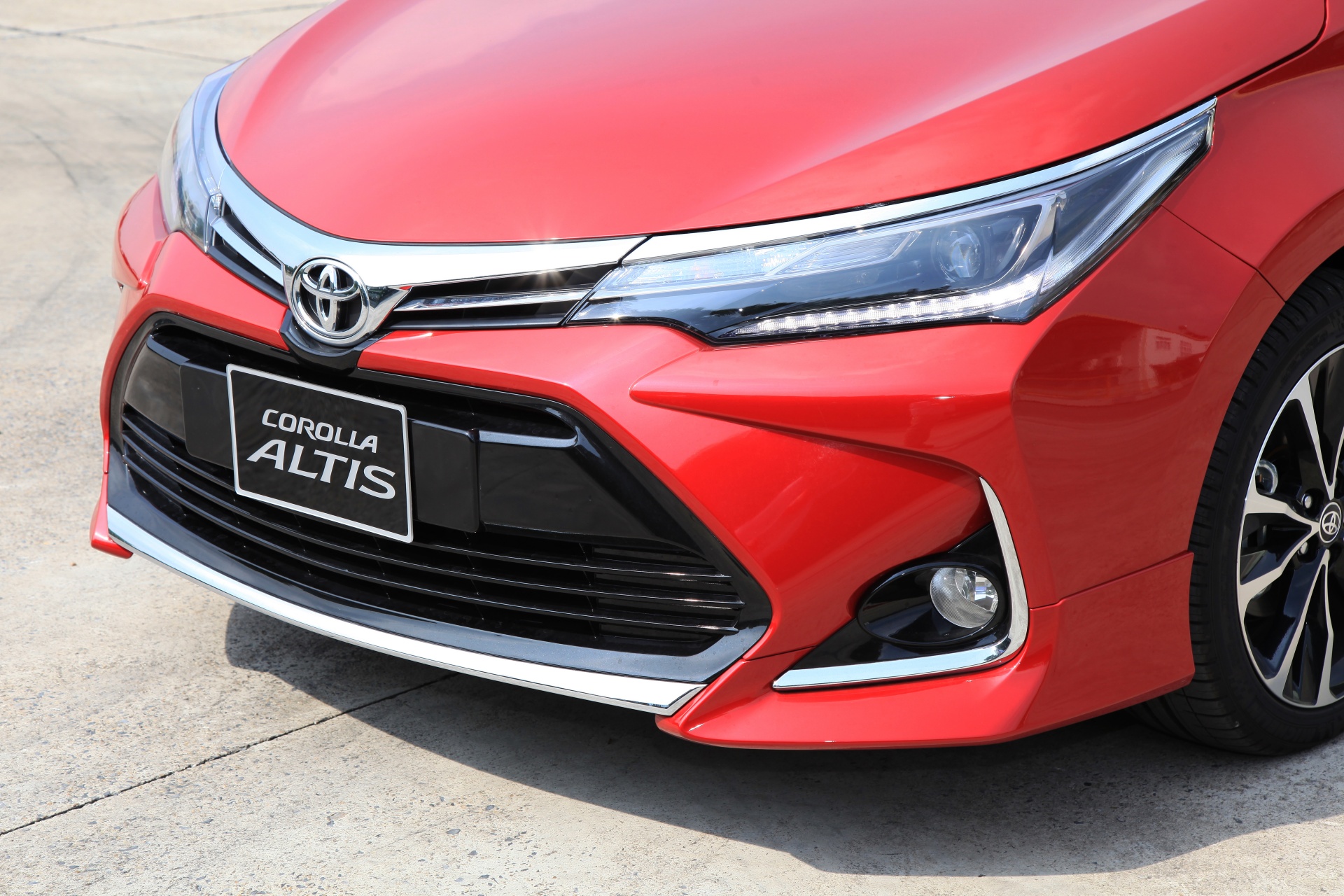 Đầu xe Toyota Corolla Altis 2020 với ngoại thất mới