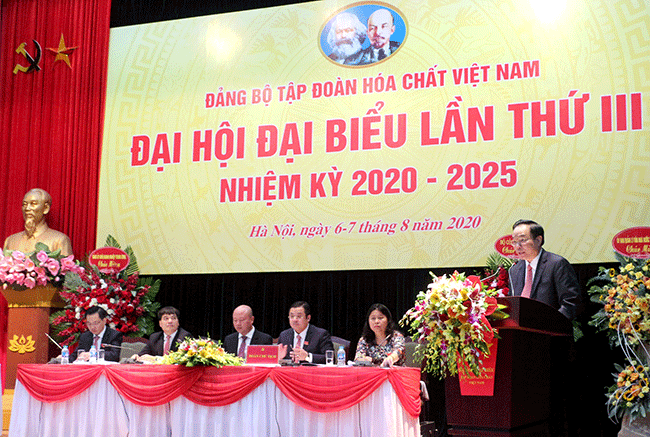 Ông Lê Văn Châu - UV BCH, Phó Bí thư Đảng uỷ Khối Doanh nghiệp Trung ương phát biểu chỉ đạo Đại hội