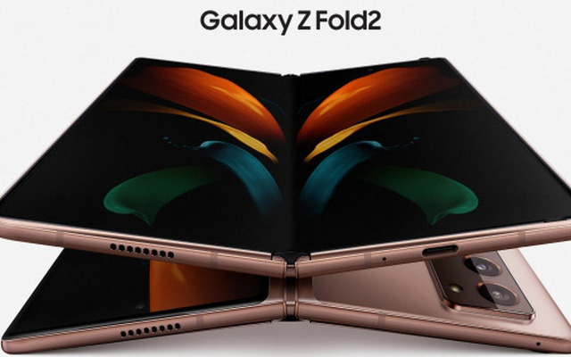Galaxy Z Fold 2 d