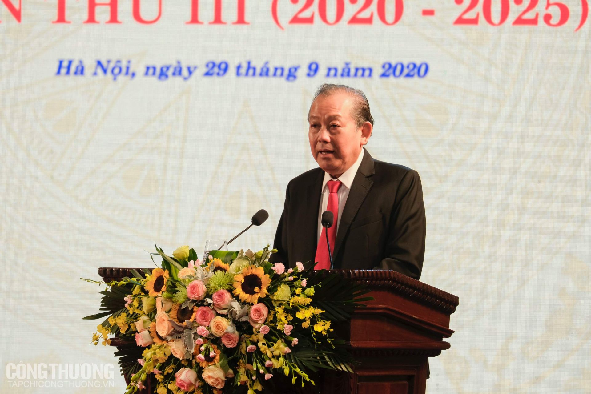 Phó Thủ tướng Thường trực Chính phủ Trương Hòa Bình phát biểu chỉ đạo Đại hội