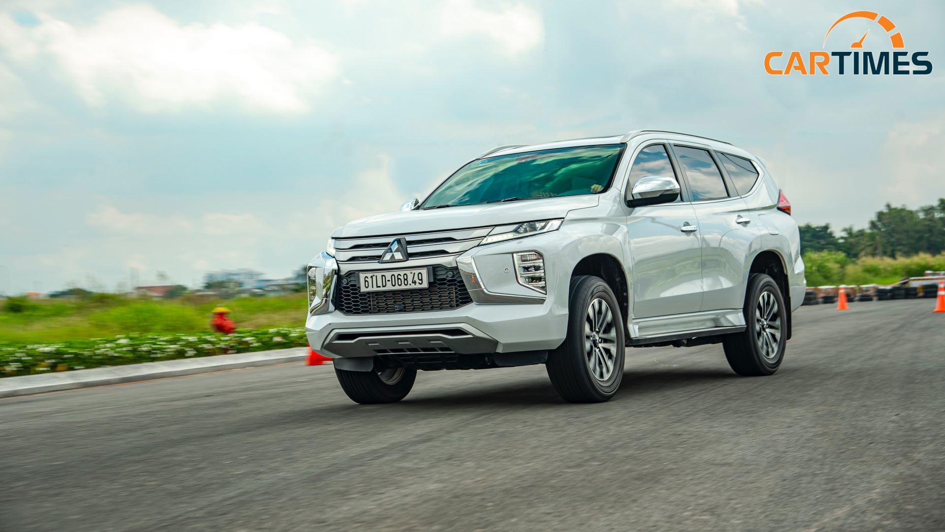 Xe Mitsubishi Pajero Sport Xe Mitsubishi Pajero Sport