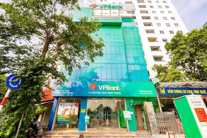 Ngân hàng TMCP Việt Nam Thịnh Vượng (VPBank) triển khai chương trình khuyến mại, quay số trúng thưởng “Chào Xuân mới, đón lộc tới