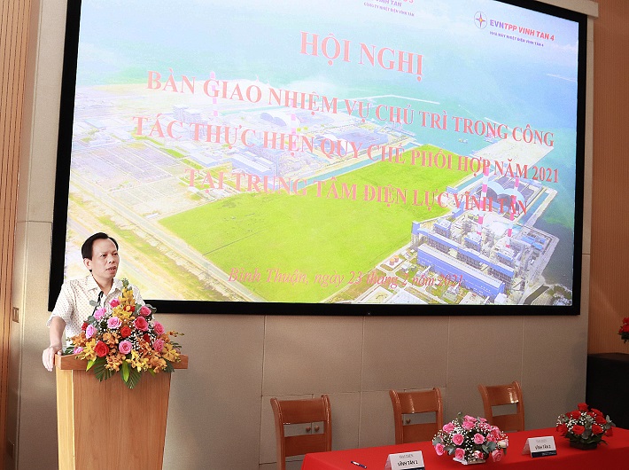 Hình ảnh Ông Vũ Thanh Hải - Giám đốc Nhà máy Nhiệt điện Vĩnh Tân 4 phát biểu tại buổi Hội nghị