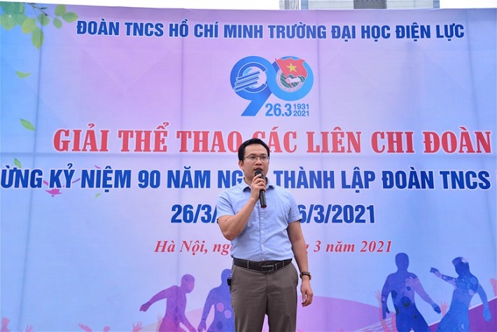 Ths. Chu Văn Tuấn đã phát biểu khai mạc giải kéo co với những lời động viên, cổ vũ thiết thực đối với các đội tham gia thi đấu, góp phần thúc đẩy tinh thần thể thao của các Liên chi đoàn.