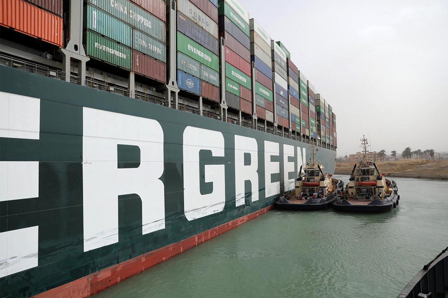 Siêu tàu container mắc kẹt tại kênh đào Suez